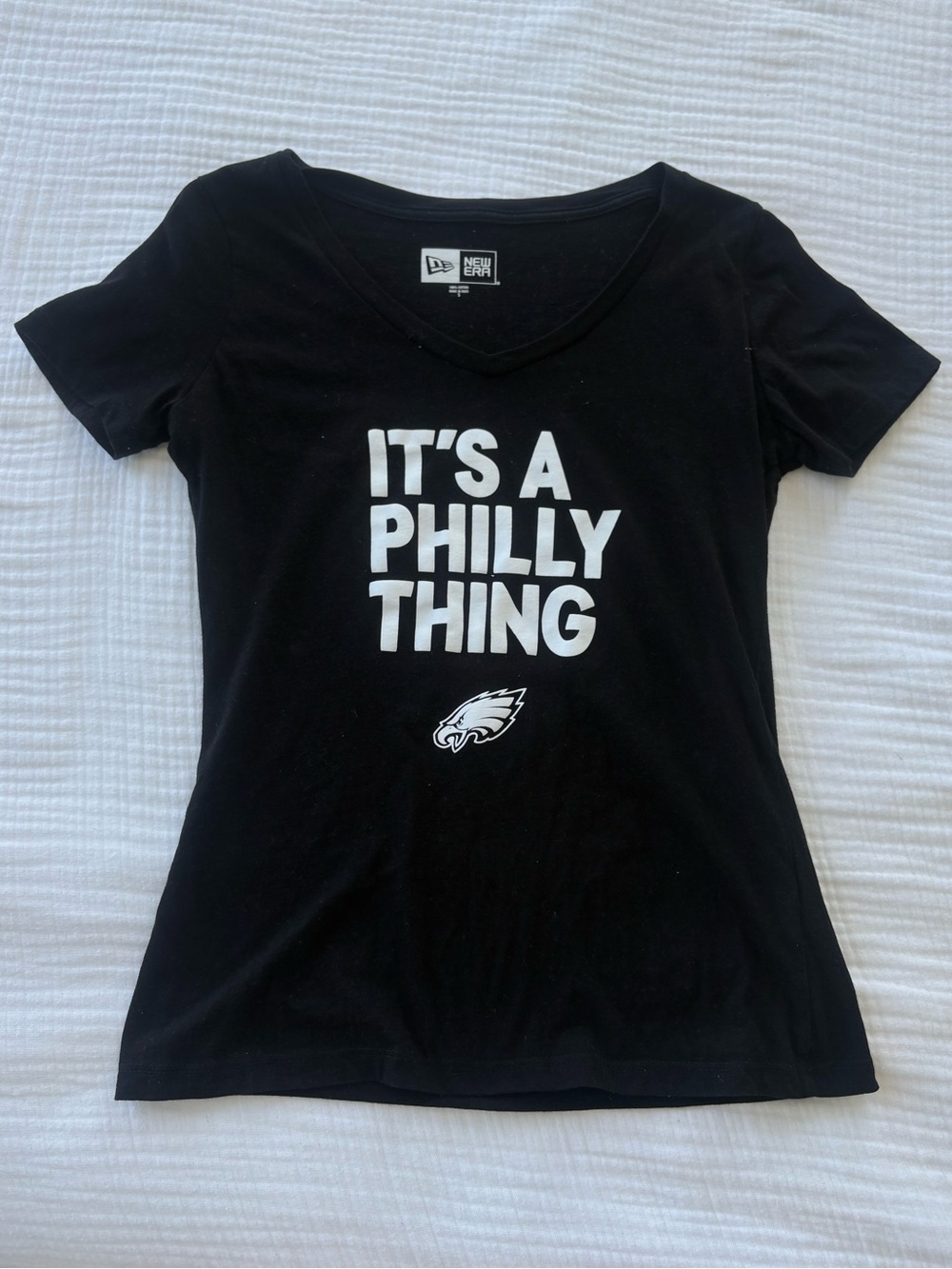 Philadelphia Eagles It’s A Philly Thing Black V-Neck T-Shirt Women’s Size Small
